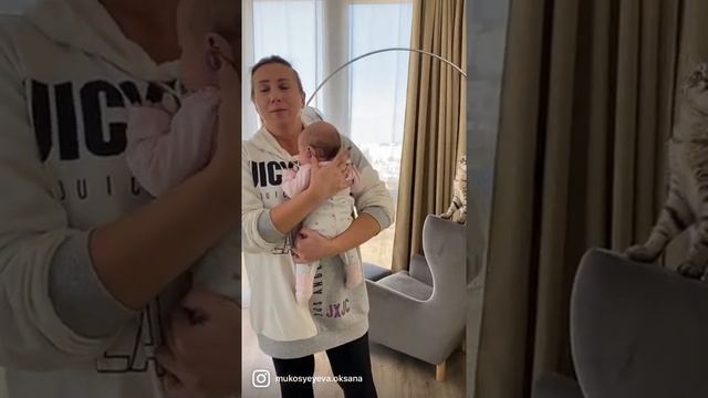 Колики у новорождённых смотреть онлайн