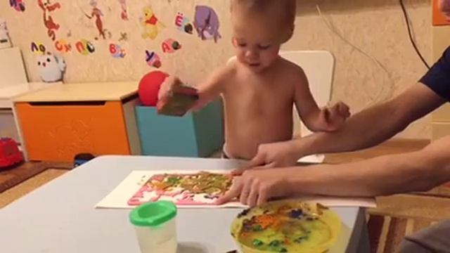 Рисование с помощью губки и трафаретов смотреть онлайн