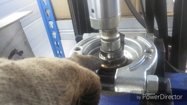 Renault Symbol 2008. Замена переднего ступичного подшипника. Заметки. смотреть онлайн