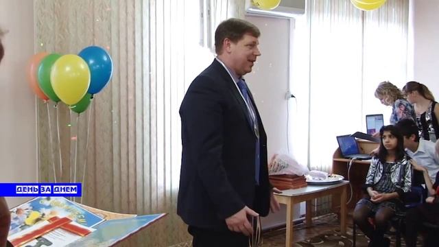 Детскому дому _Надежда_ 10 лет.mp4 смотреть онлайн