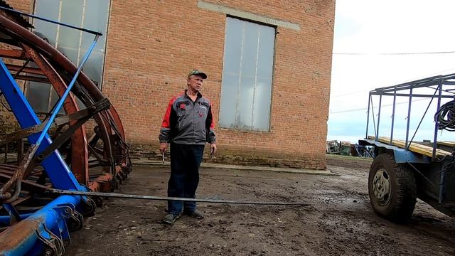 Устанавливаем рации на комбайны, ну и конечно вызов в поле! смотреть онлайн