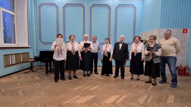 "Тополя"- Г.Пономаренко, исп. Вокально-хоровой ансамбль "Лира" ДК "НАГОРНЫЙ" рук. Разумейчик Н.В. смотреть онлайн