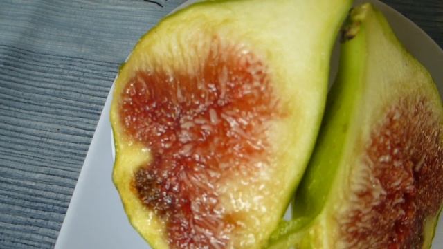 Как выбрать спелый инжир.Вес королевского инжира. смотреть онлайн