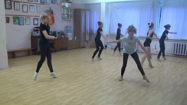 10.09.17. Tver Youth Ballet Академия СК Балета. урок джаз-модерна, фрагмент смотреть онлайн