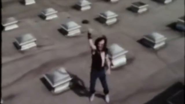 Gloria Gaynor and Dio - “I Will Survive the Rainbow in the Dark” смотреть онлайн