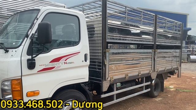 Sắp hoàn thành xong thùng xe chở gia súc N250SL cho anh khách hàng. Chuyên đóng thùng theo nhu cầu смотреть онлайн