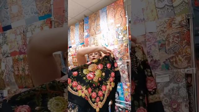 Павловопосадские платки в Минске