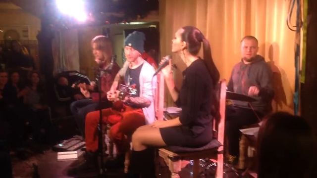 VEERA VARES and Pierre Edel - Om Namo Narayana (live November, 2014) смотреть онлайн