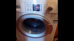 Стиральная машинка Бошь трещит при отжиме что-то хрустит! Обзор.mp4