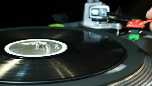 Грампластинка 78 об/мин. Под парусом/Южное небо, танго. 1948 смотреть онлайн