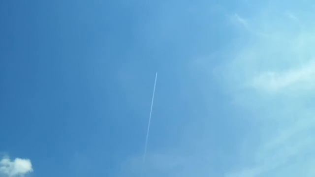 ВОЕННЫЕ РОССИЙСКИЕ САМОЛЁТЫ В НЕБЕ НАД МИНСКОМ смотреть онлайн