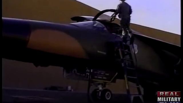 F-111 Fighter Bombers in Desert Storm смотреть онлайн