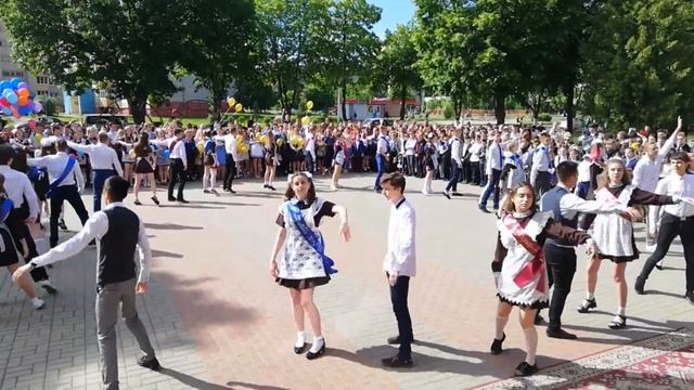 Выпуск 2019 Вальс "Кружится вальс над землёй" смотреть онлайн