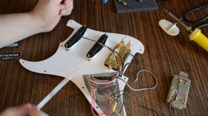 Качественные звукосниматели на бюджетной гитаре