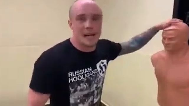 Лайфхак от Акаба «Встречаются как-то 2 человека и спрашивают друг у друга…» смотреть онлайн