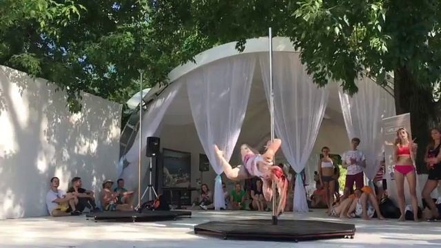 Арина и Юнона Юникова Pole Positions Moscow смотреть онлайн