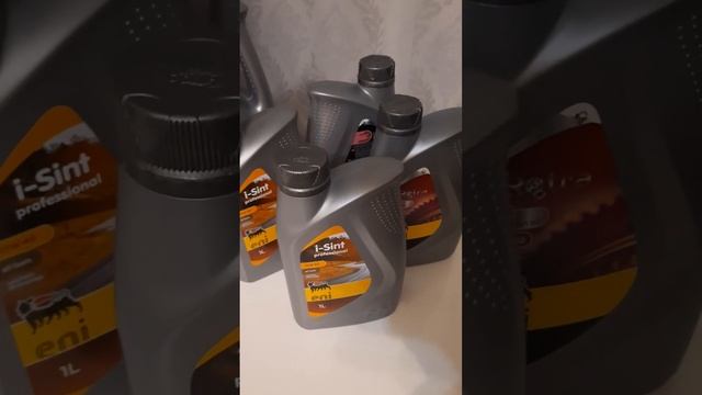 Какое масло лить в мотор с пробегом, 10w40 или 5w40. Высококачественные масла Eni/Agip. смотреть онлайн