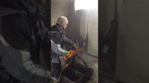 Как расширить оконный проем с шириной стены 30 сантиметров в железобетоне