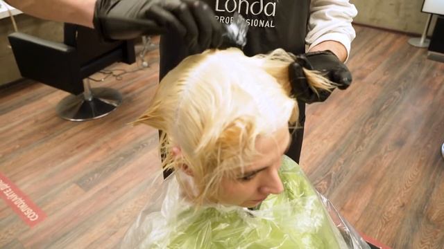 Работа, стрижка и окрашивание в блонд в новых реалиях с Кириллом Брюховецким смотреть онлайн