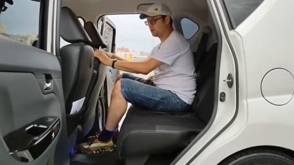 Необычный Daihatsu Move VI