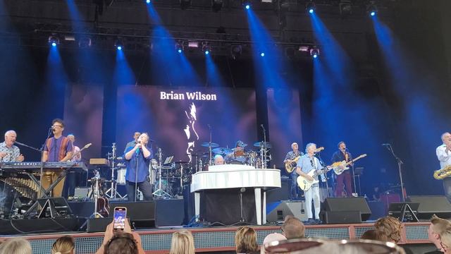 Brian Wilson - (The Beach Boys) - Don't Worry Baby {4K} (Live) Cincinnati, OH Riverbend Music Cente смотреть онлайн