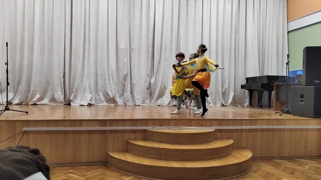 танец "Гусеница", худ.руководитель Наумкина Ольга Михайловна смотреть онлайн