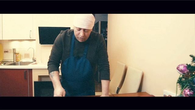 Крылышки в медово - горчичном соусе смотреть онлайн