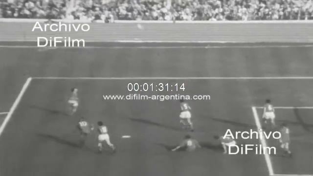 Italy vs Wales - World Cup Qualifier 1969 FOOTAGE ARCHIVE смотреть онлайн