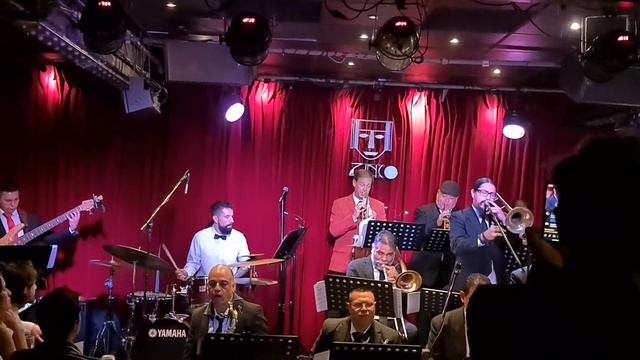 "Caravan" by Duke Ellington arr. John Wasson, Big band Joe D'Etienne смотреть онлайн