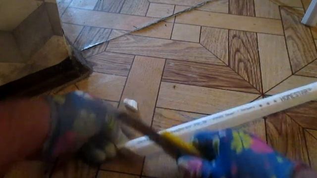 Как клеить потолочные багеты смотреть онлайн