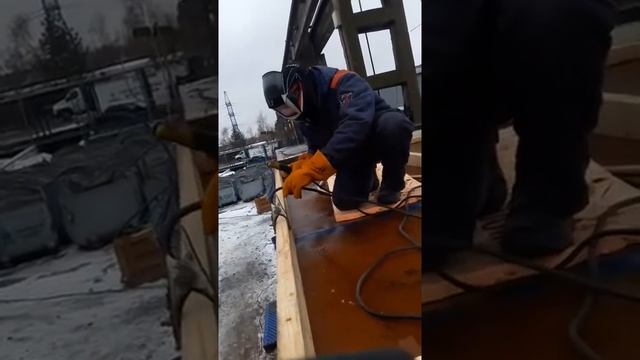 сварщик 4 разряда?? #shorts#топчик#смех смотреть онлайн