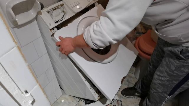 Cum schimb garnitura la masina de spalat ❌ Door gasket washing machine❌ Whirlpool FL5054-500rpm смотреть онлайн