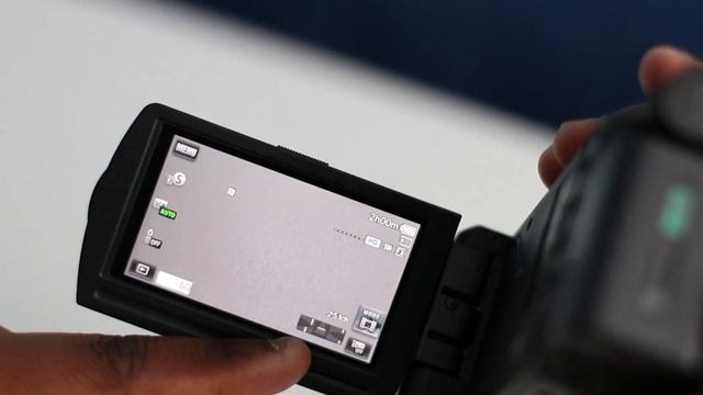 Sony HDR PJ810E смотреть онлайн