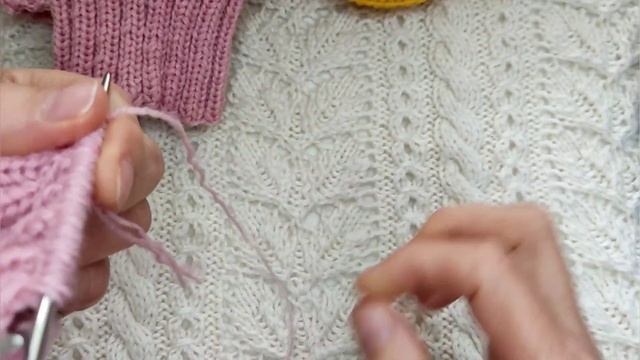 Шапочка для собак спицами. смотреть онлайн