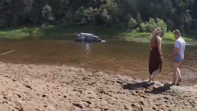 Утопили Mitsubishi Pajero Sport. Выходные на реке Медведица. Отмечаем День Рождения смотреть онлайн