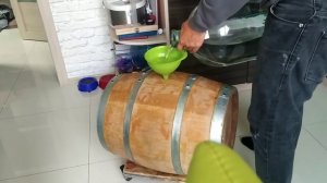 заливка бочки 50л пшеничным дистилятом