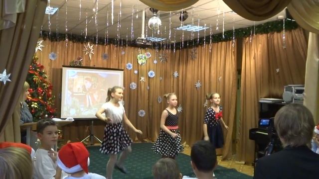 детский танец на Новый год