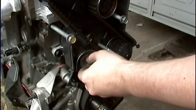 Разбираем двигатель Крайслер смотреть онлайн