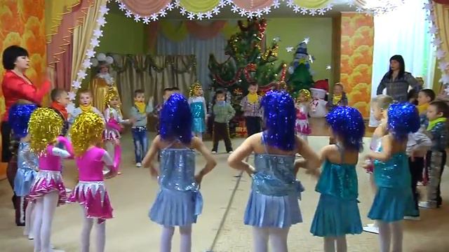 Новогодний утренник 2017(7) смотреть онлайн