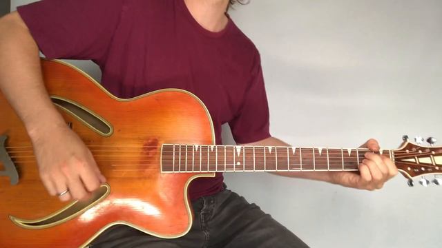 all solid GDR archtop guitar Rellog pickup 1950s Herrnsdorf? demo смотреть онлайн