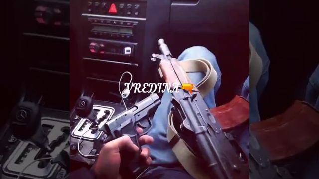 падал белый снег мой черный пистолет