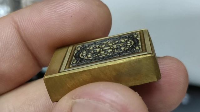 Гравировка клише из латуни на Лазерном станке Jpt50lp F100 - бизнес идея.