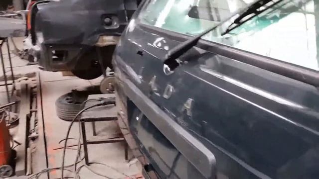 Плавное открывание двери задка Нива. Замок BMW X1 смотреть онлайн