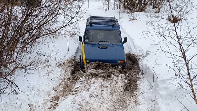 "Зима. Жара 2023"!!! УАЗы, Nissan Patrol, Toyota и ТагАЗ в глубоком снегу. смотреть онлайн