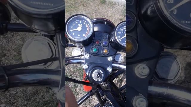 видео для тех кто говорит что не правильно работает Ява 638! просто залил старый бензин. смотреть онлайн