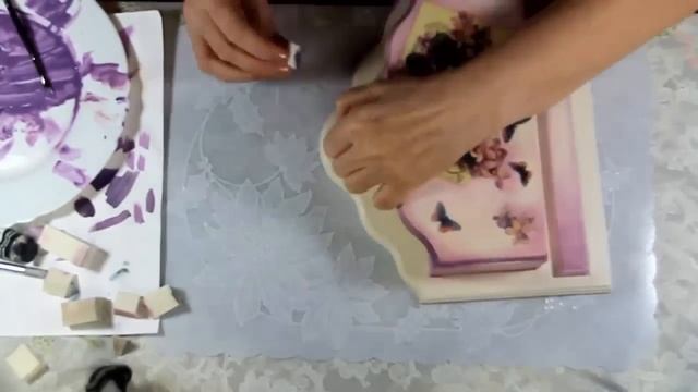 #Наталья Большакова МК Видео мастер-класс Многослойный фон в декупаже Ключница Pink & violet смотреть онлайн
