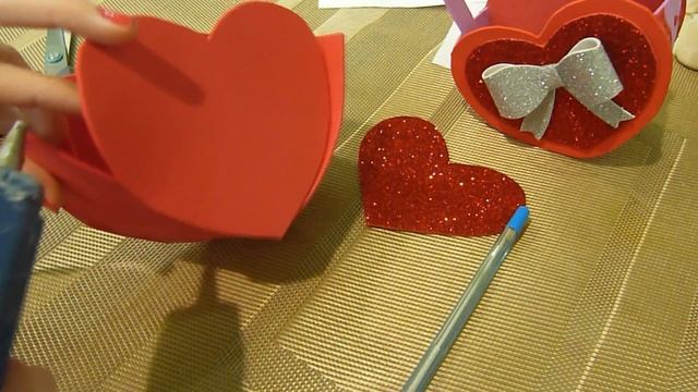 DIY/ СУМОЧКА "СЕРДЕЧКО"/СУМОЧКА ИЗ ФОАМИРАНА/ПОДАРОК СВОИМИ РУКАМИ смотреть онлайн