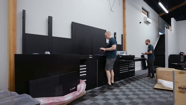The BEST Garage Build EVER - E8: Dynaudio Core 59 Audio System (Dream Garage Speaker Setup!) смотреть онлайн