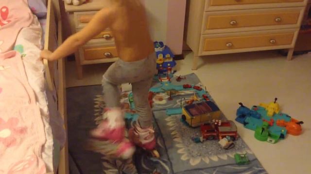 Новый стиль танца на роликах (от моей сестры) смотреть онлайн