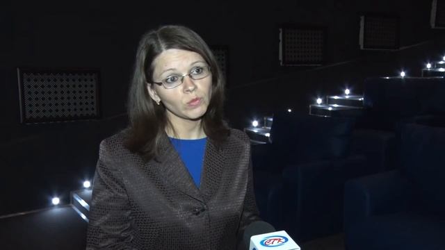 После ремонта открылся большой кинозал смотреть онлайн